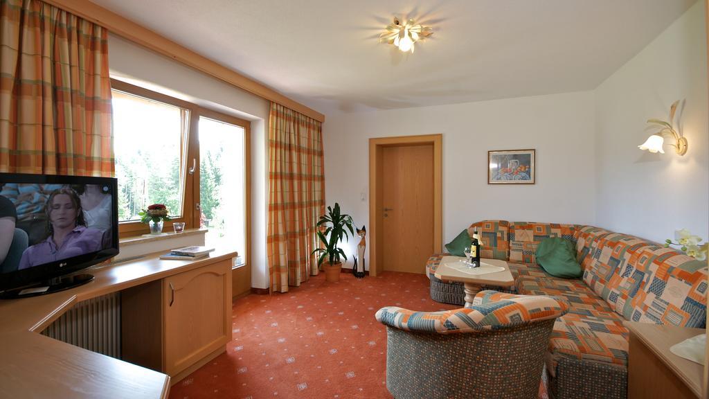 Komfort-Apartments Zufriedenheit Лойташ Экстерьер фото
